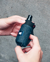 將圖片載入圖庫檢視器 DENIMPACK 腰掛丹寧酒精瓶套(含30ml玻璃酒精瓶)